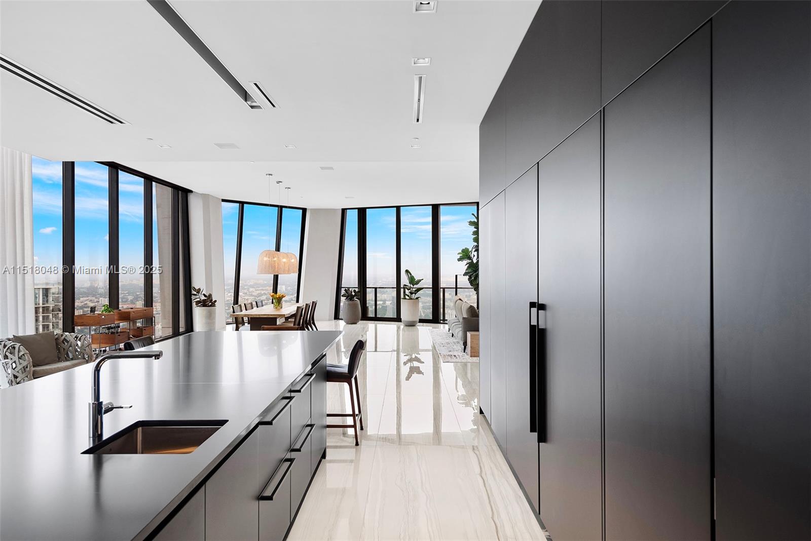 ONE THOUSAND MUSEUM CONDO - Residential