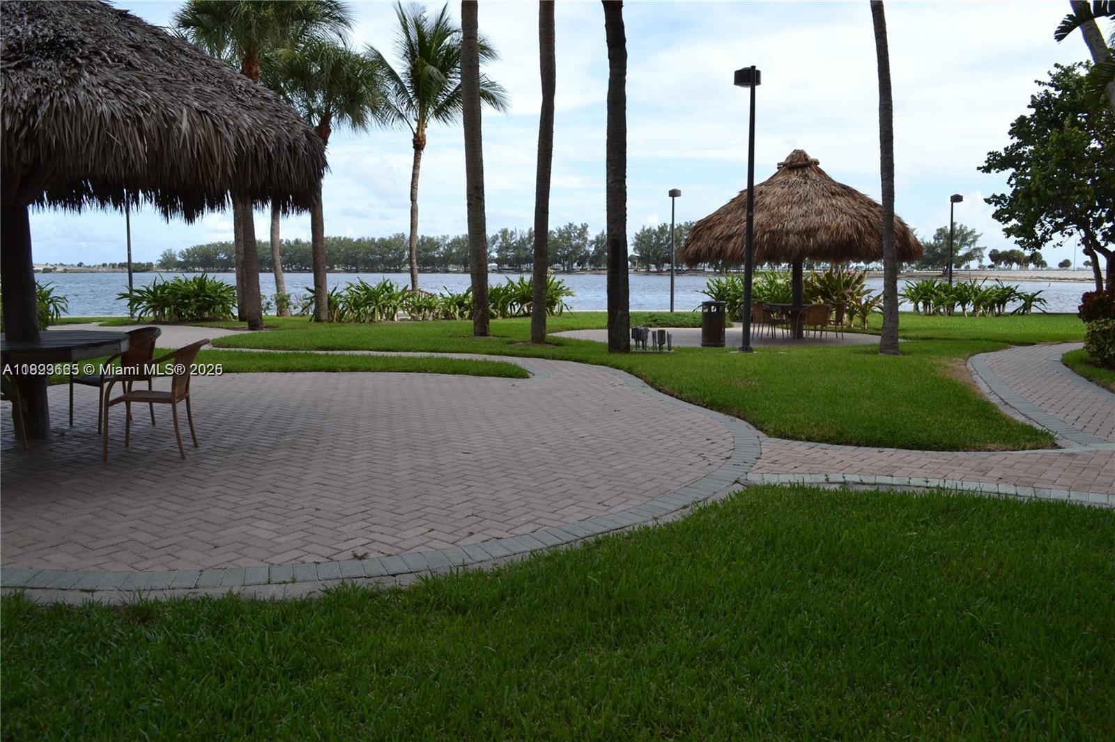 BRICKELL TOWNHOUSE CONDO - Residential Lease