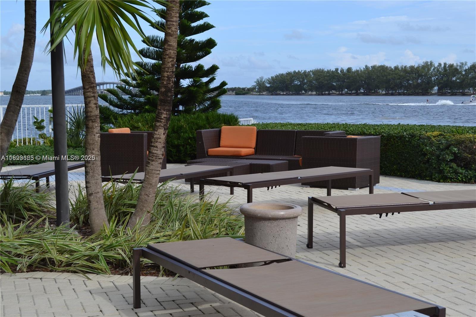 BRICKELL TOWNHOUSE CONDO - Residential Lease