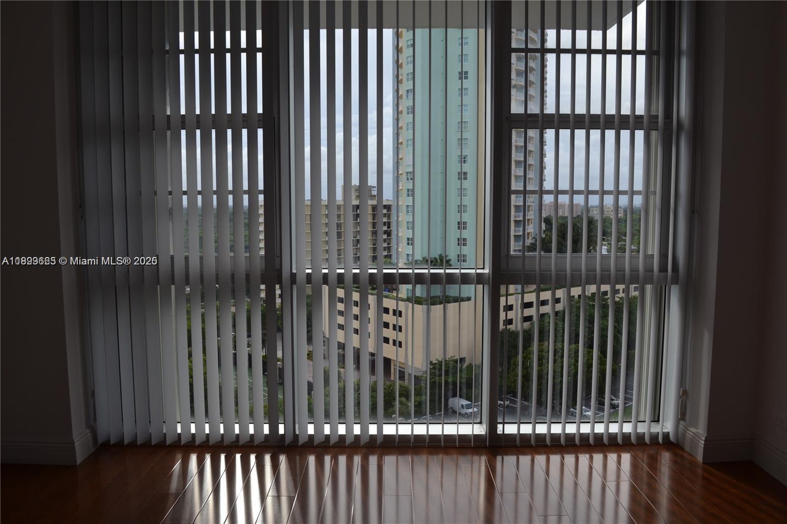 BRICKELL TOWNHOUSE CONDO - Residential Lease