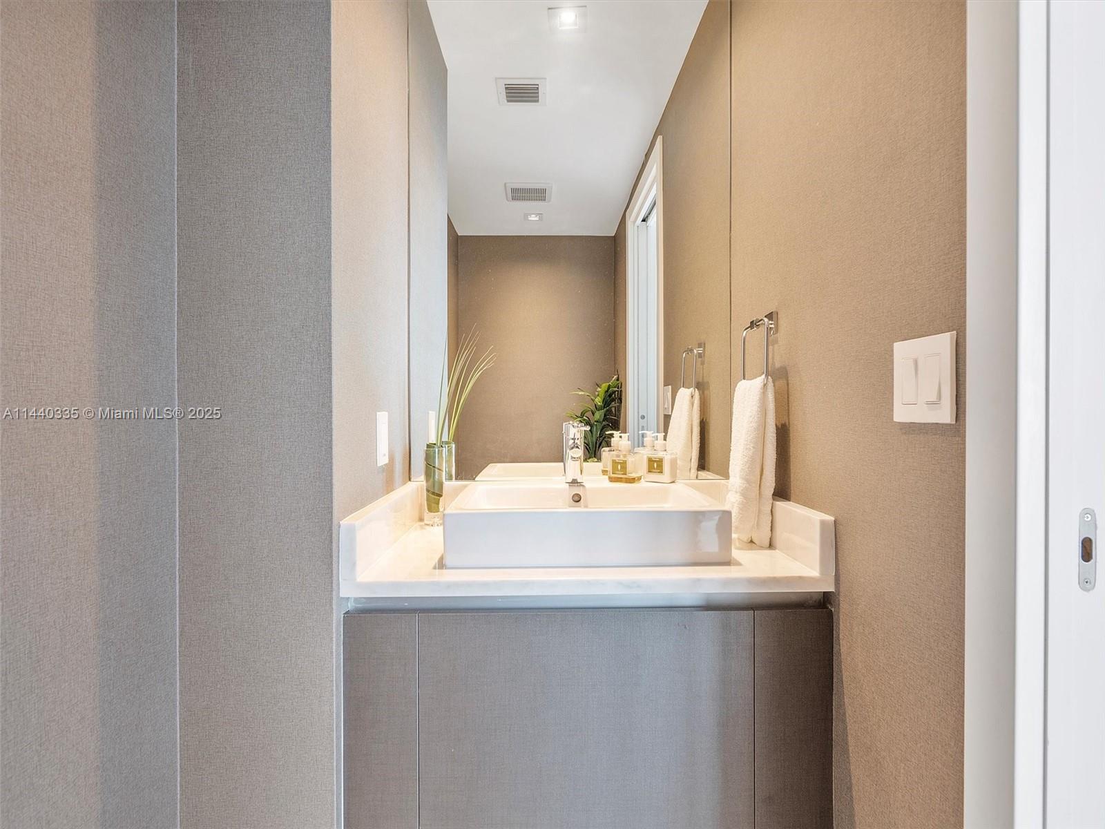 ECHO BRICKELL CONDO - Residential