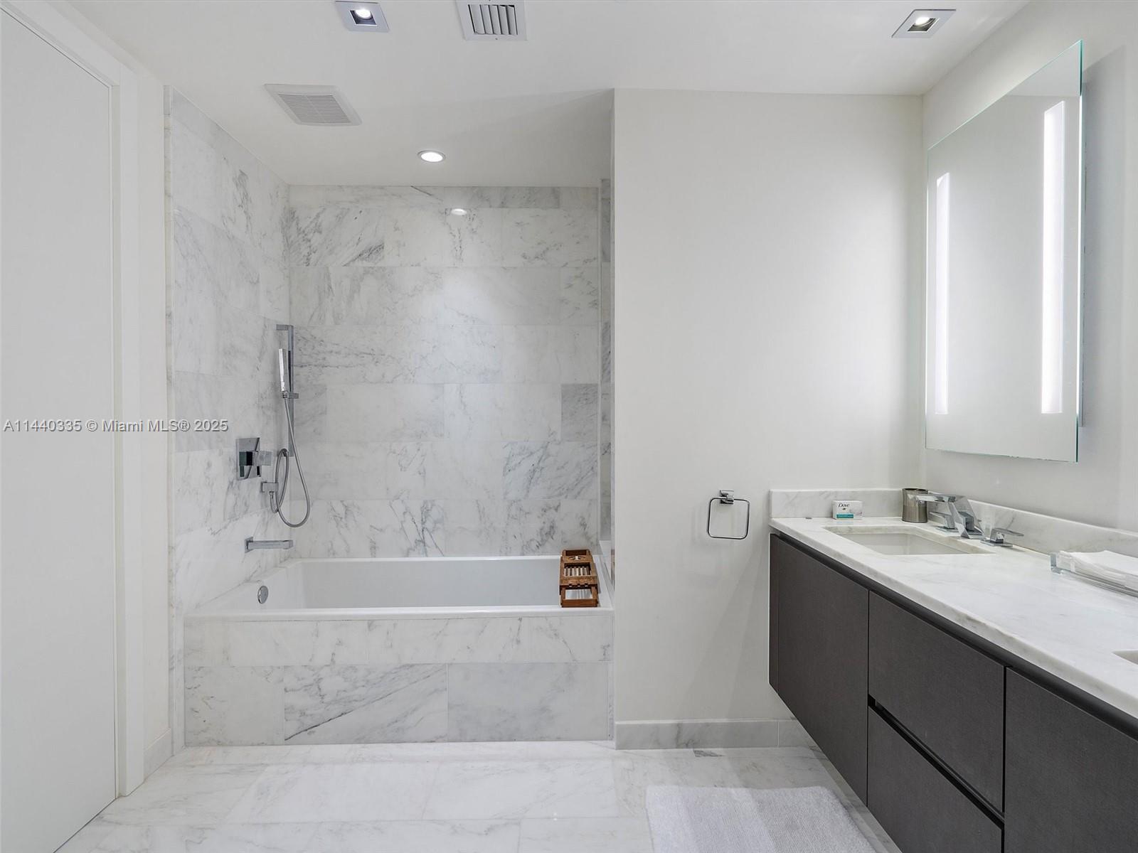 ECHO BRICKELL CONDO - Residential