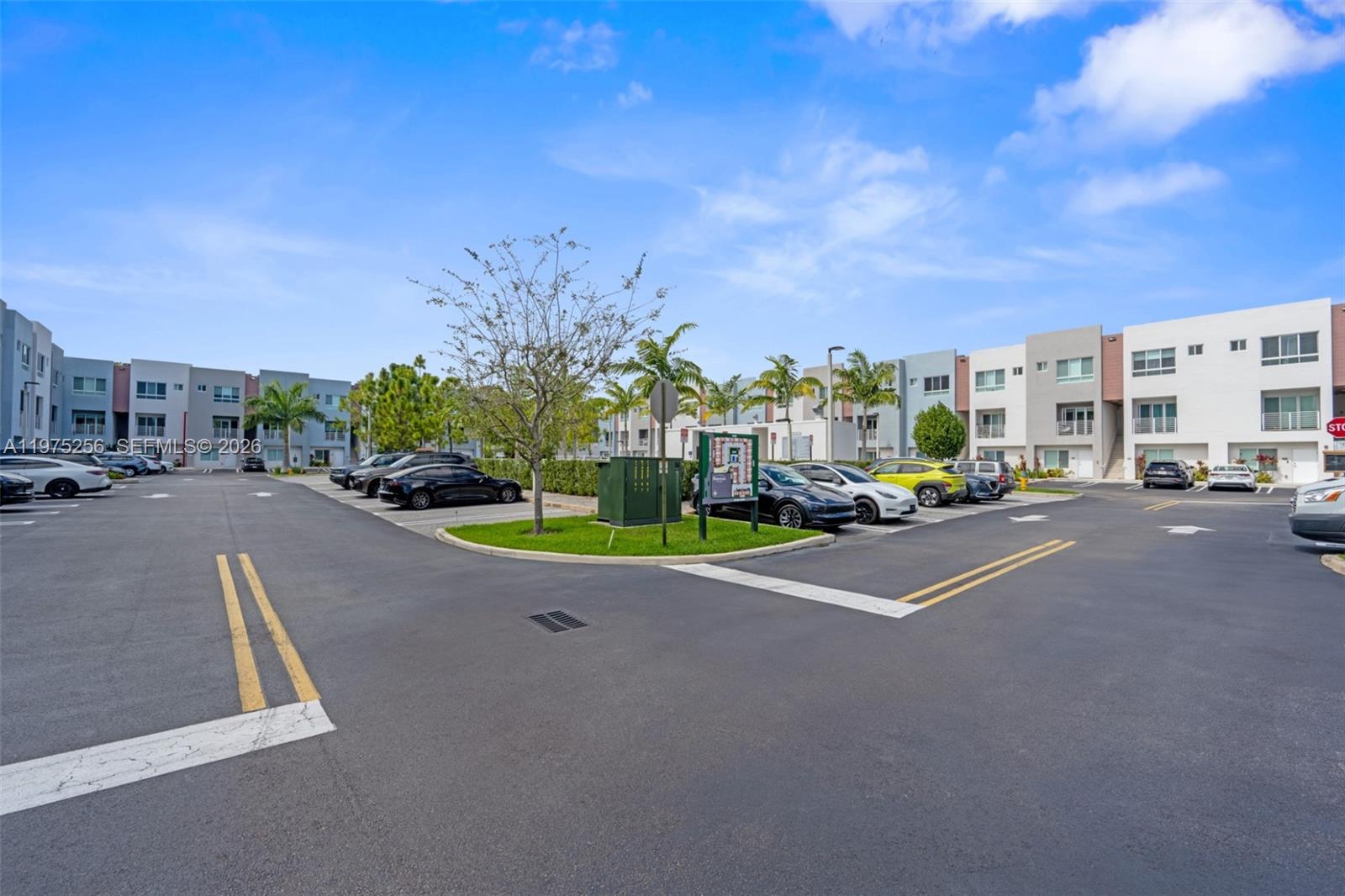 RIVERWOOD - Residential