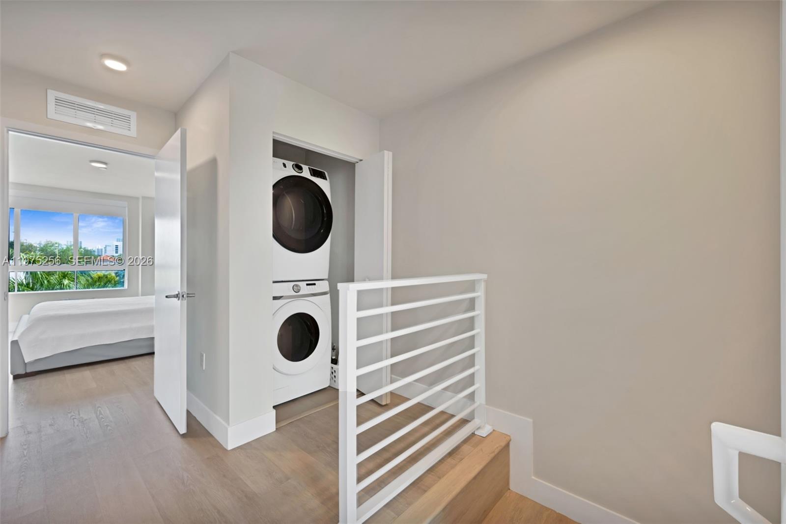 RIVERWOOD - Residential