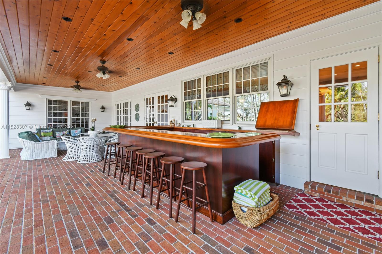 JUPITER RIVER ESTATES - Residential