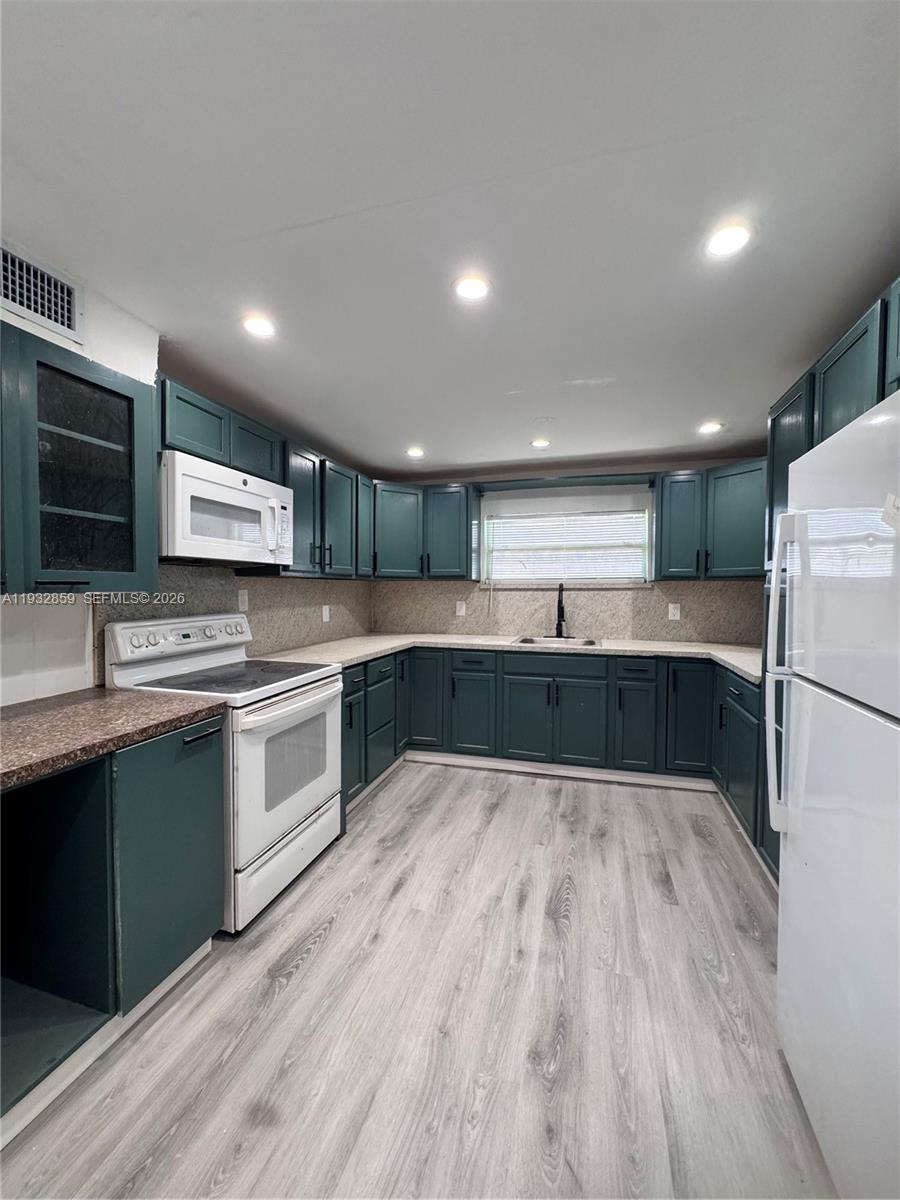 CURTISS PARK - Residential