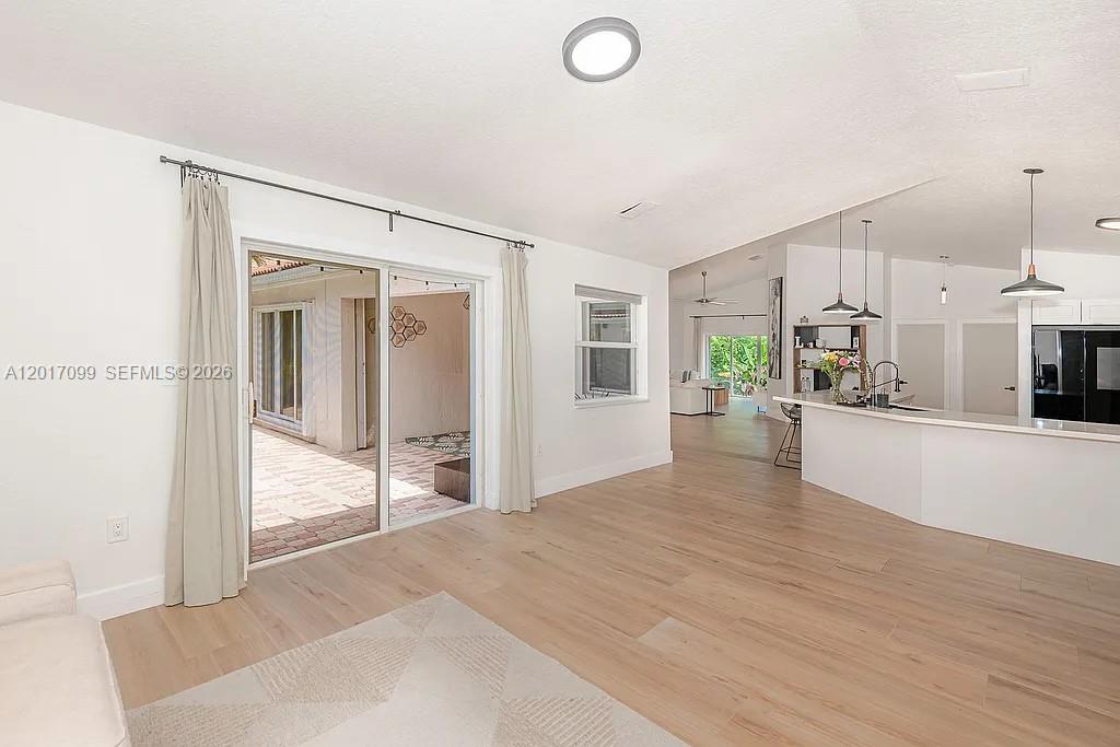 PEMBROKE SPRINGS PLAT - Residential Lease