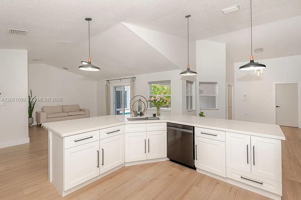 PEMBROKE SPRINGS PLAT - Residential Lease