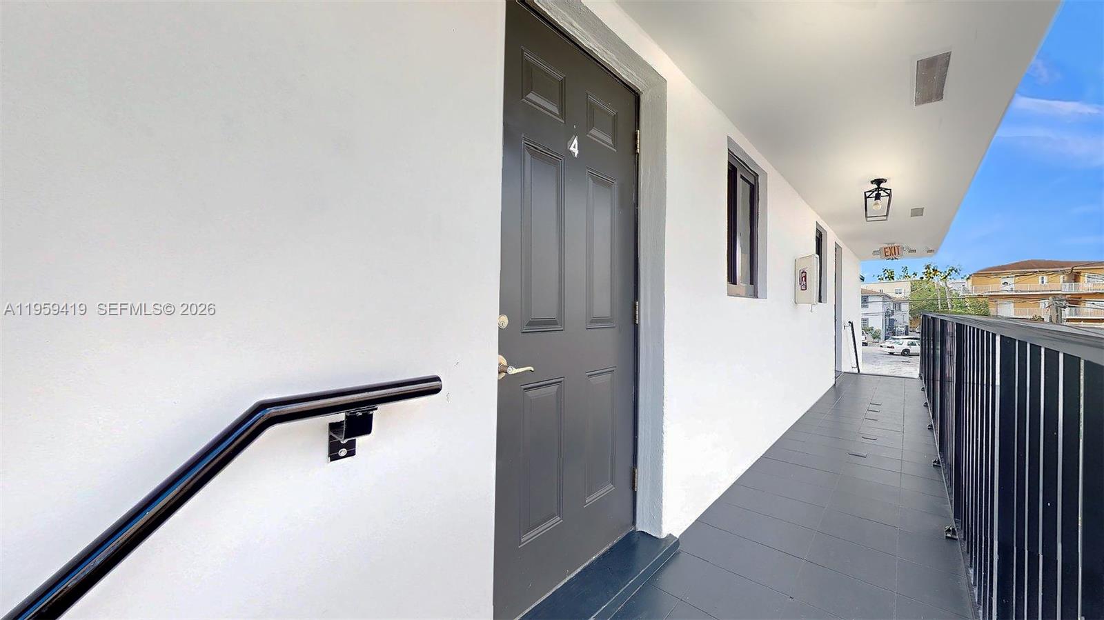 BRICKELL RIVERVIEW - Residential Income