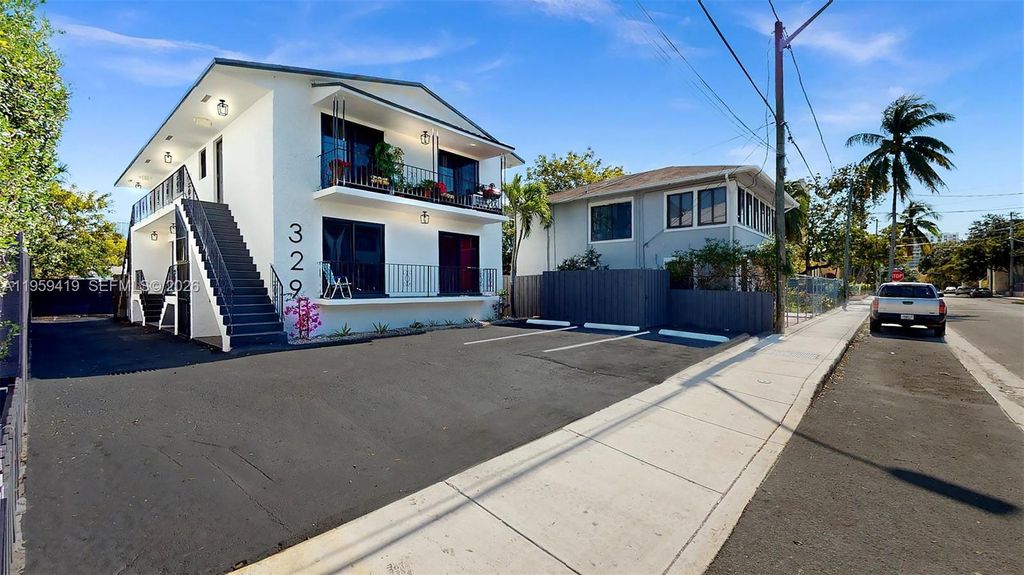 Photo of 329 SW 9th Ave, Miami, FL 33130 (MLS # A11959419)