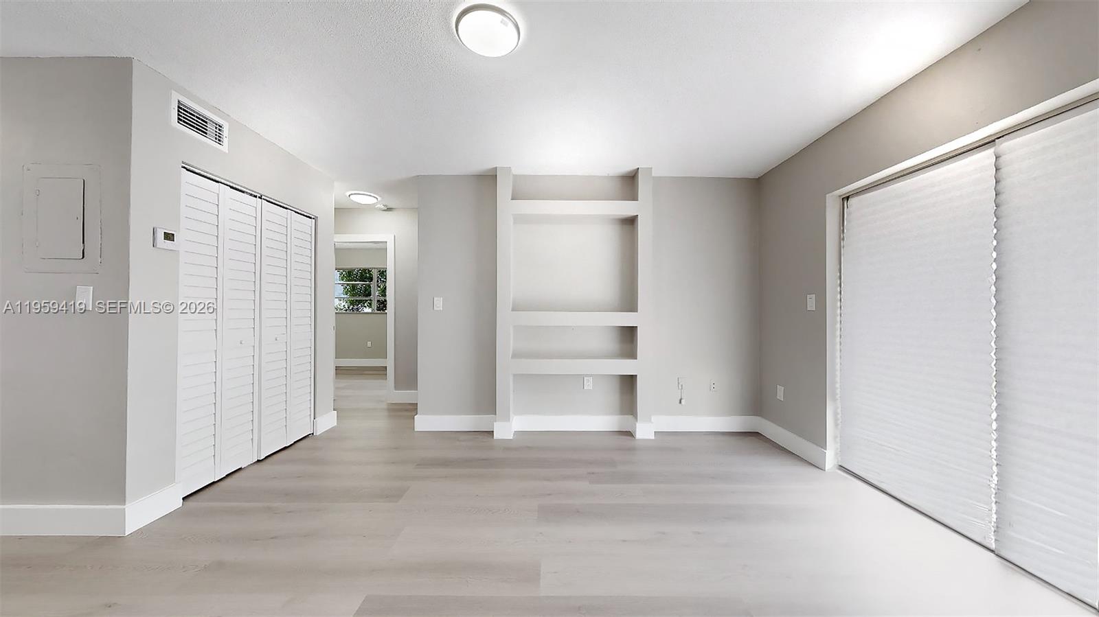 BRICKELL RIVERVIEW - Residential Income