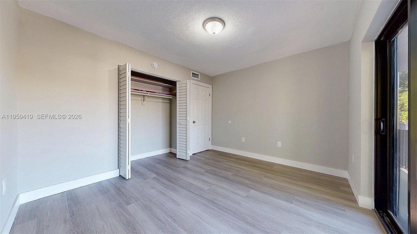 BRICKELL RIVERVIEW - Residential Income