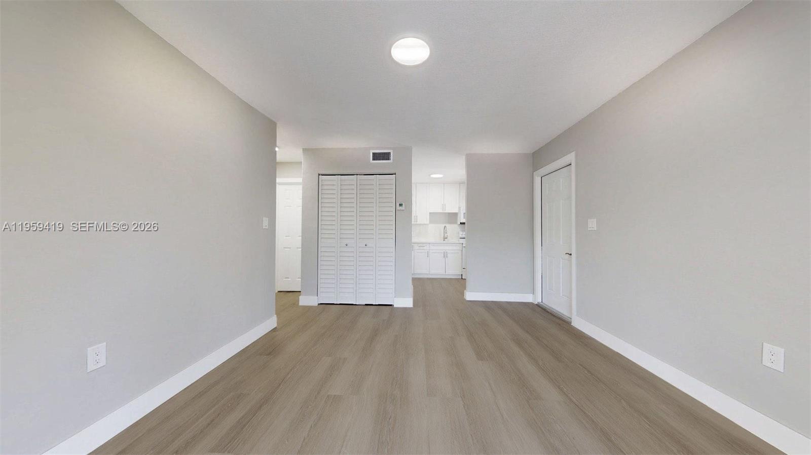 BRICKELL RIVERVIEW - Residential Income