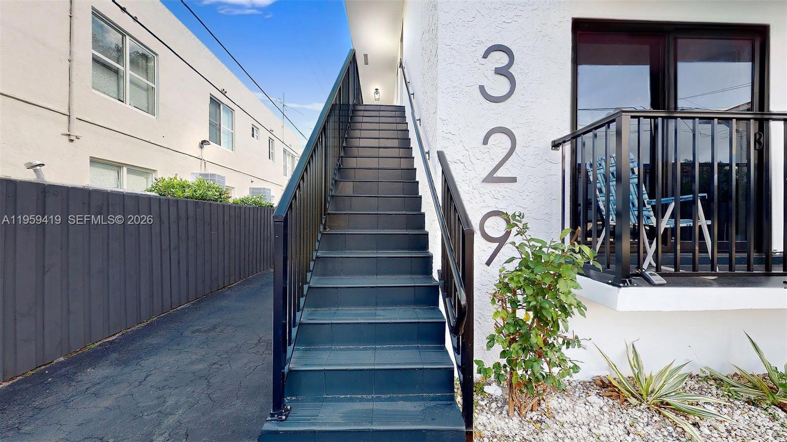 BRICKELL RIVERVIEW - Residential Income