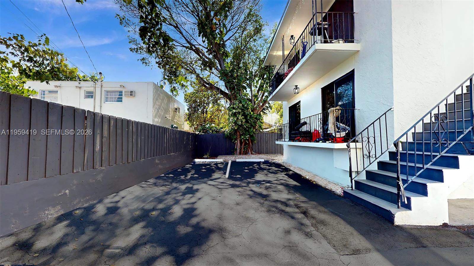 BRICKELL RIVERVIEW - Residential Income