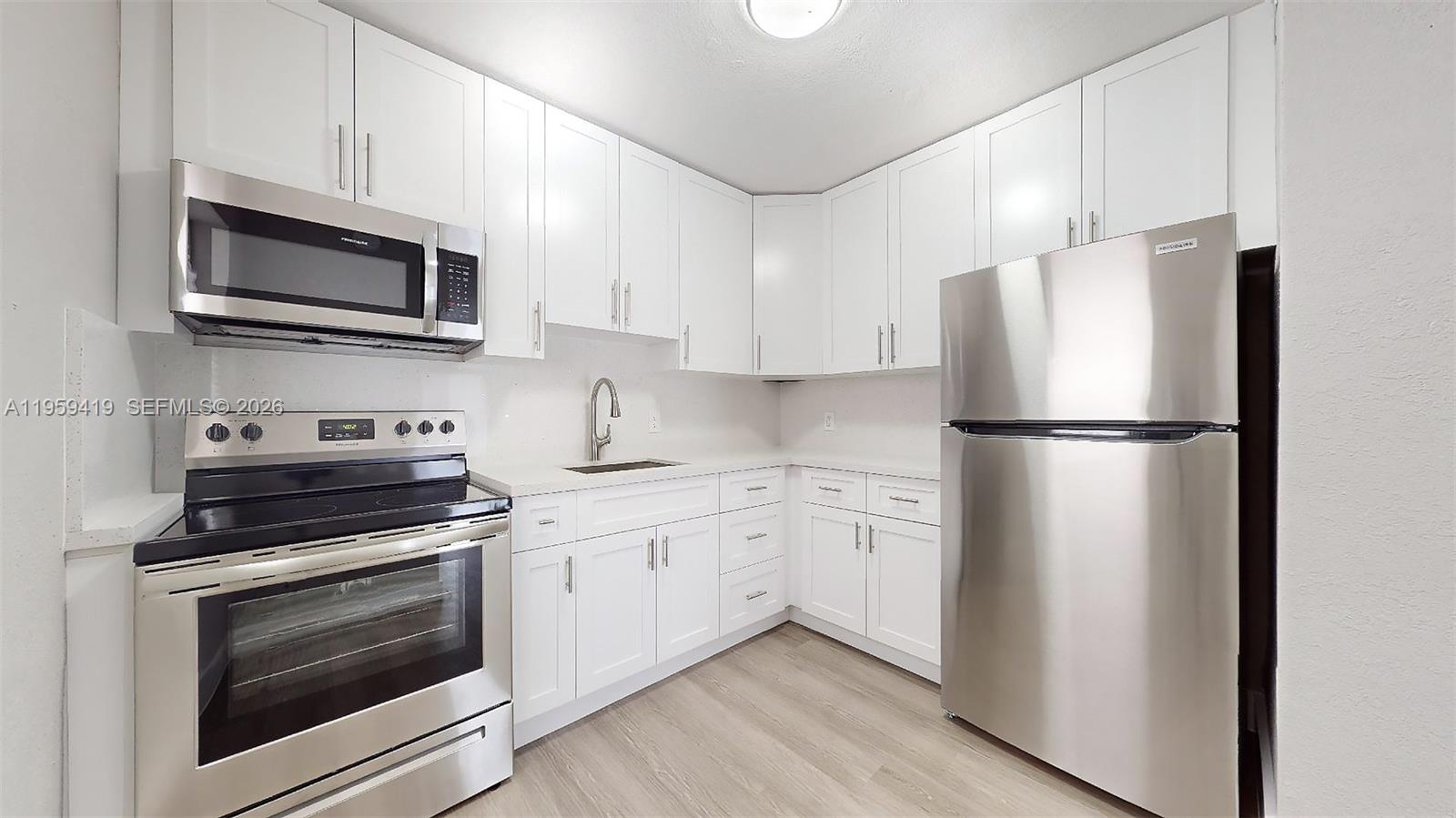 BRICKELL RIVERVIEW - Residential Income