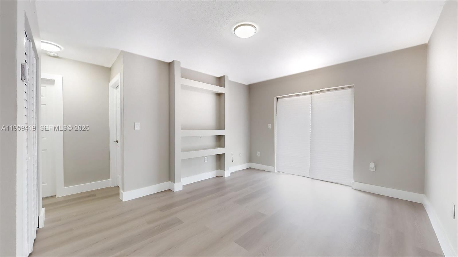 BRICKELL RIVERVIEW - Residential Income