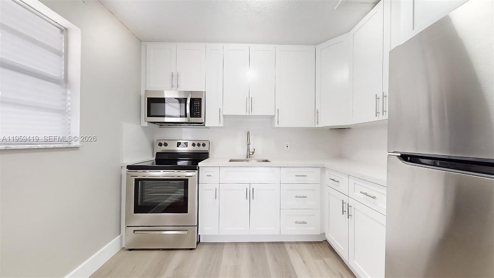 BRICKELL RIVERVIEW - Residential Income