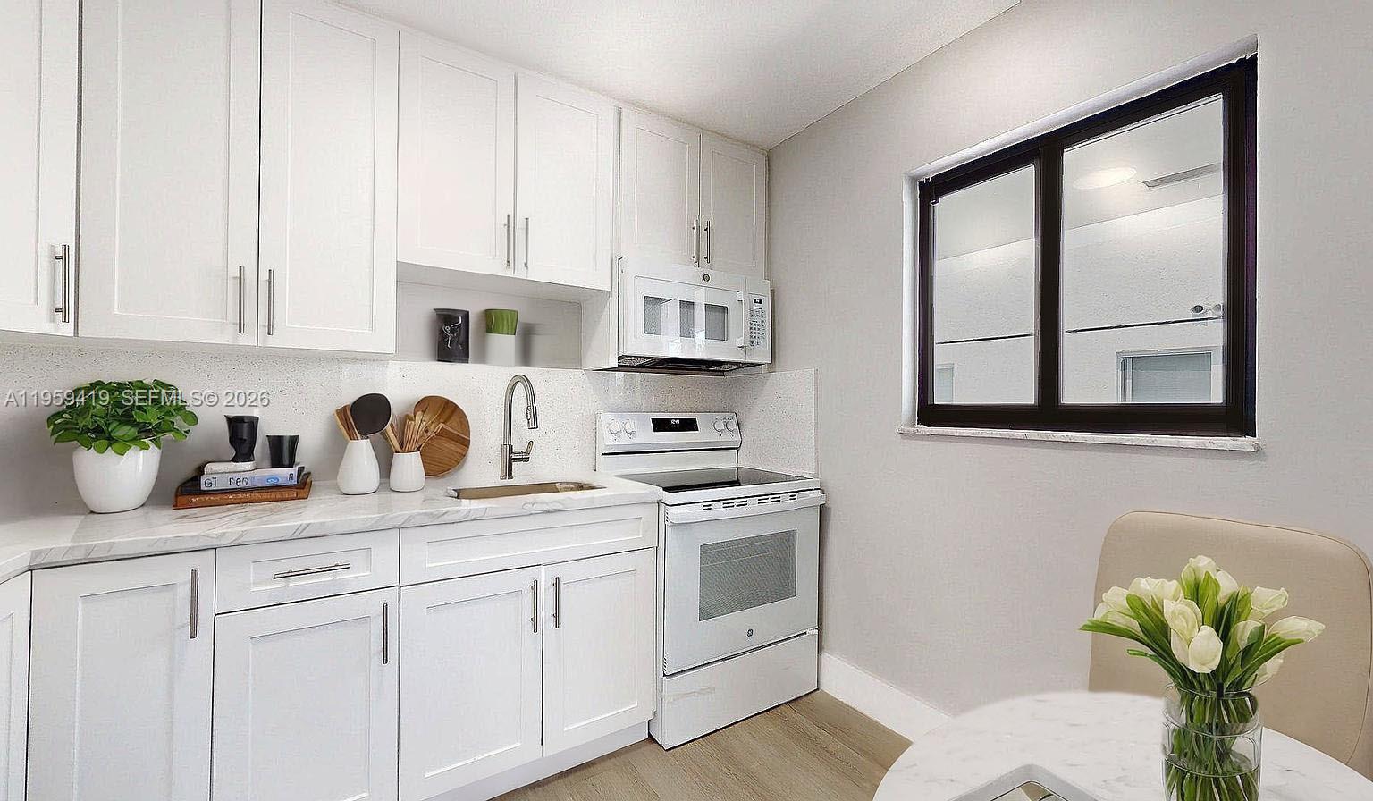 BRICKELL RIVERVIEW - Residential Income