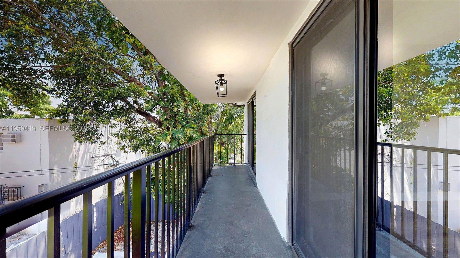 BRICKELL RIVERVIEW - Residential Income