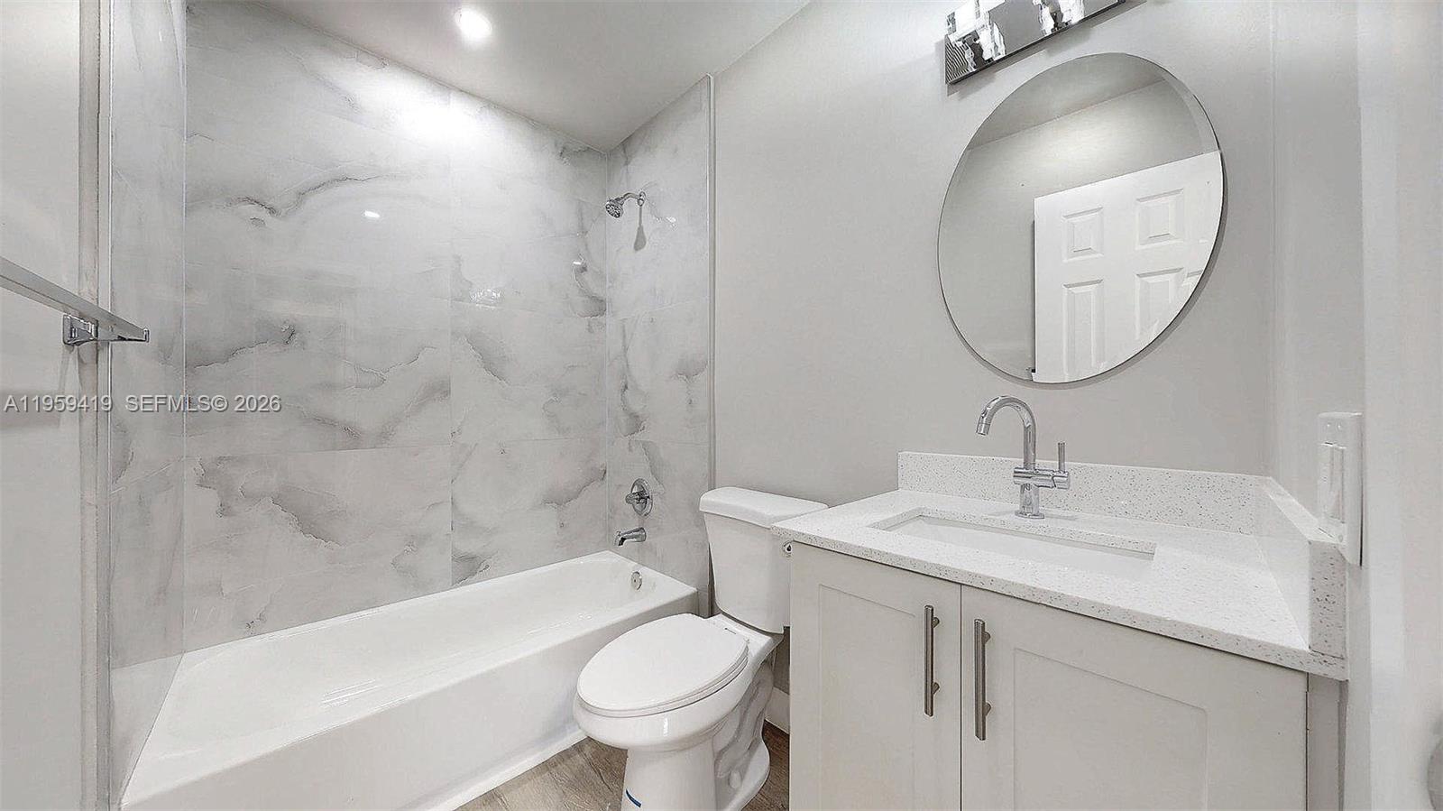 BRICKELL RIVERVIEW - Residential Income