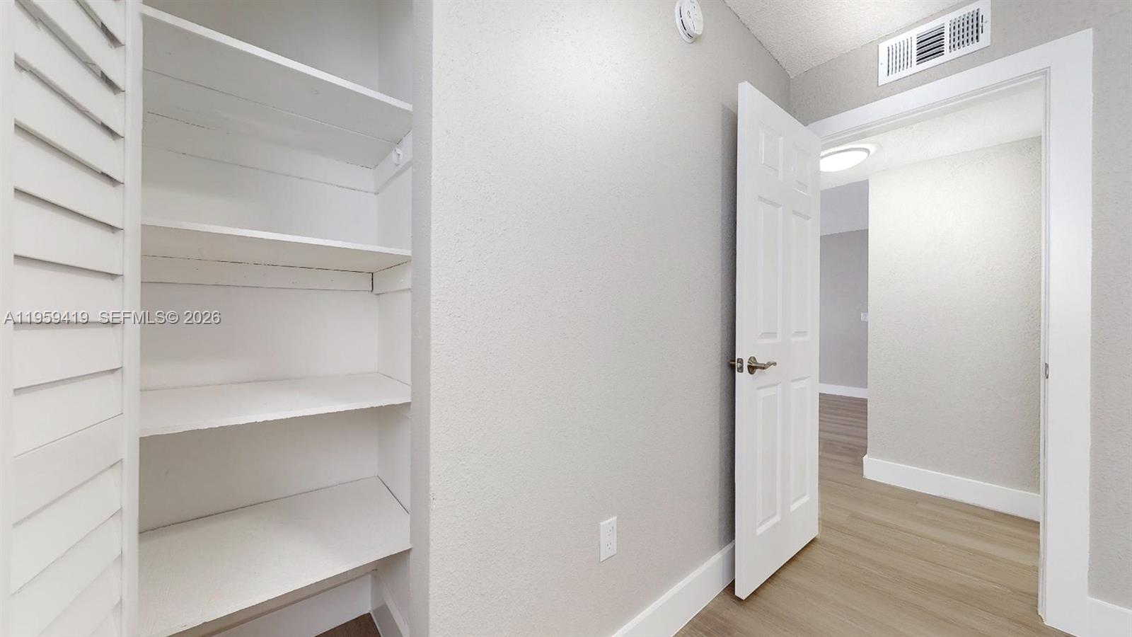 BRICKELL RIVERVIEW - Residential Income