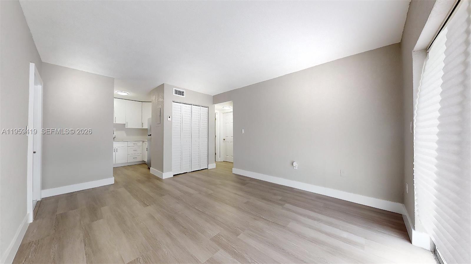 BRICKELL RIVERVIEW - Residential Income