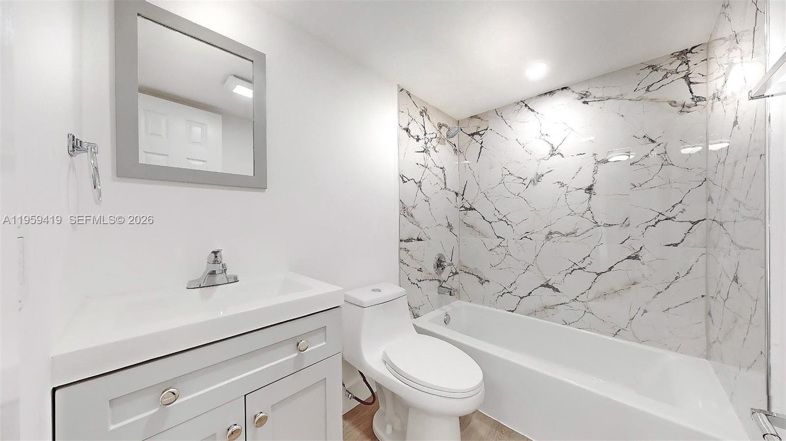 BRICKELL RIVERVIEW - Residential Income