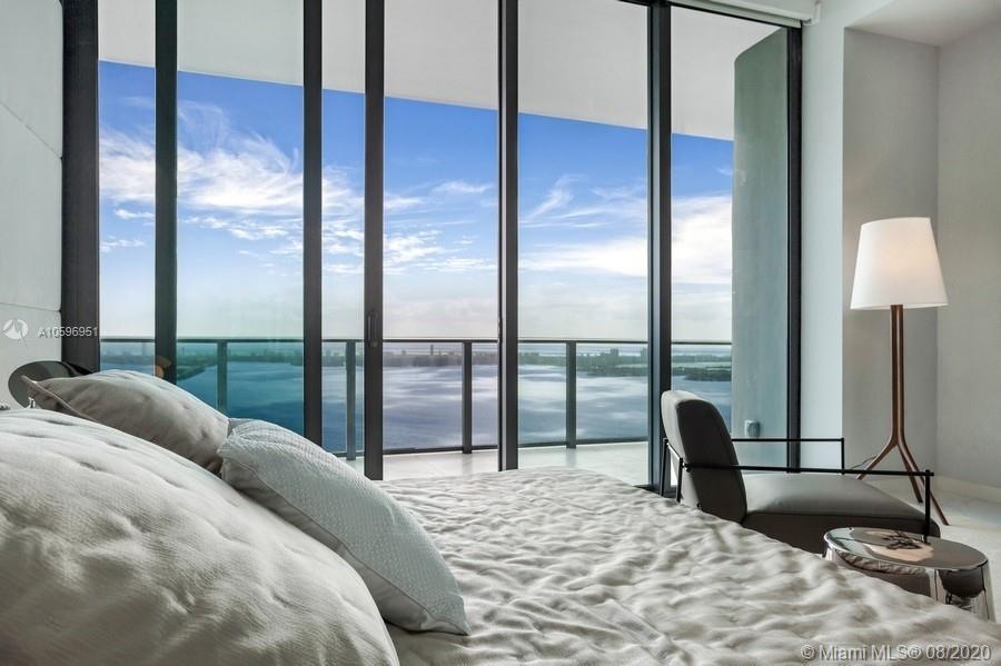 ONE PARAISO CONDO - Residential