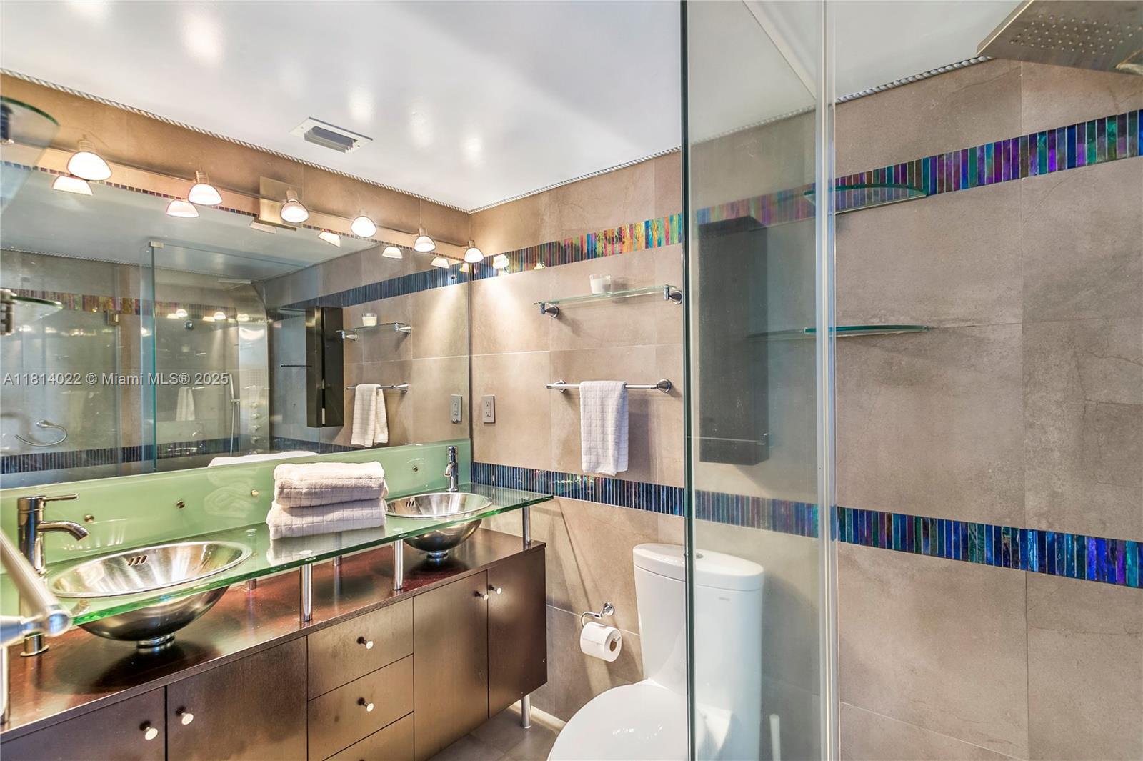 WEST BAY PLAZA CONDO - Residential Lease