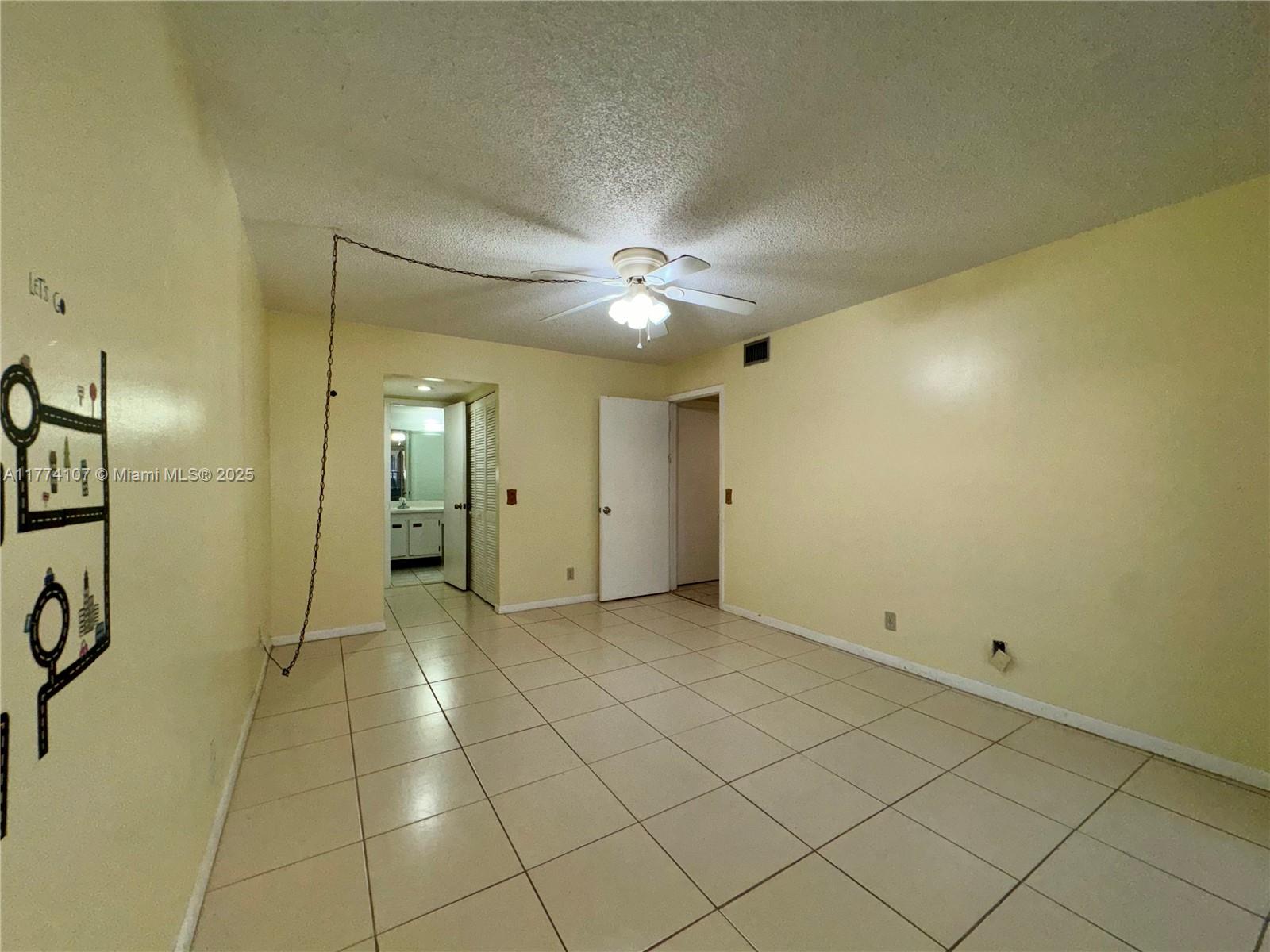 MAHOGANY KEY CONDO #3 - Residential