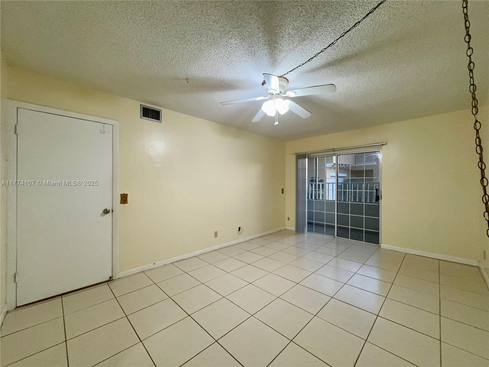 MAHOGANY KEY CONDO #3 - Residential