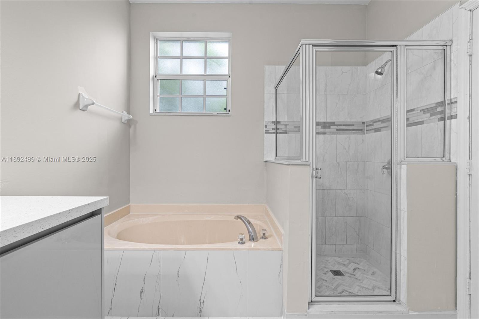 PORTOFINO VILLAS WEST - Residential Lease