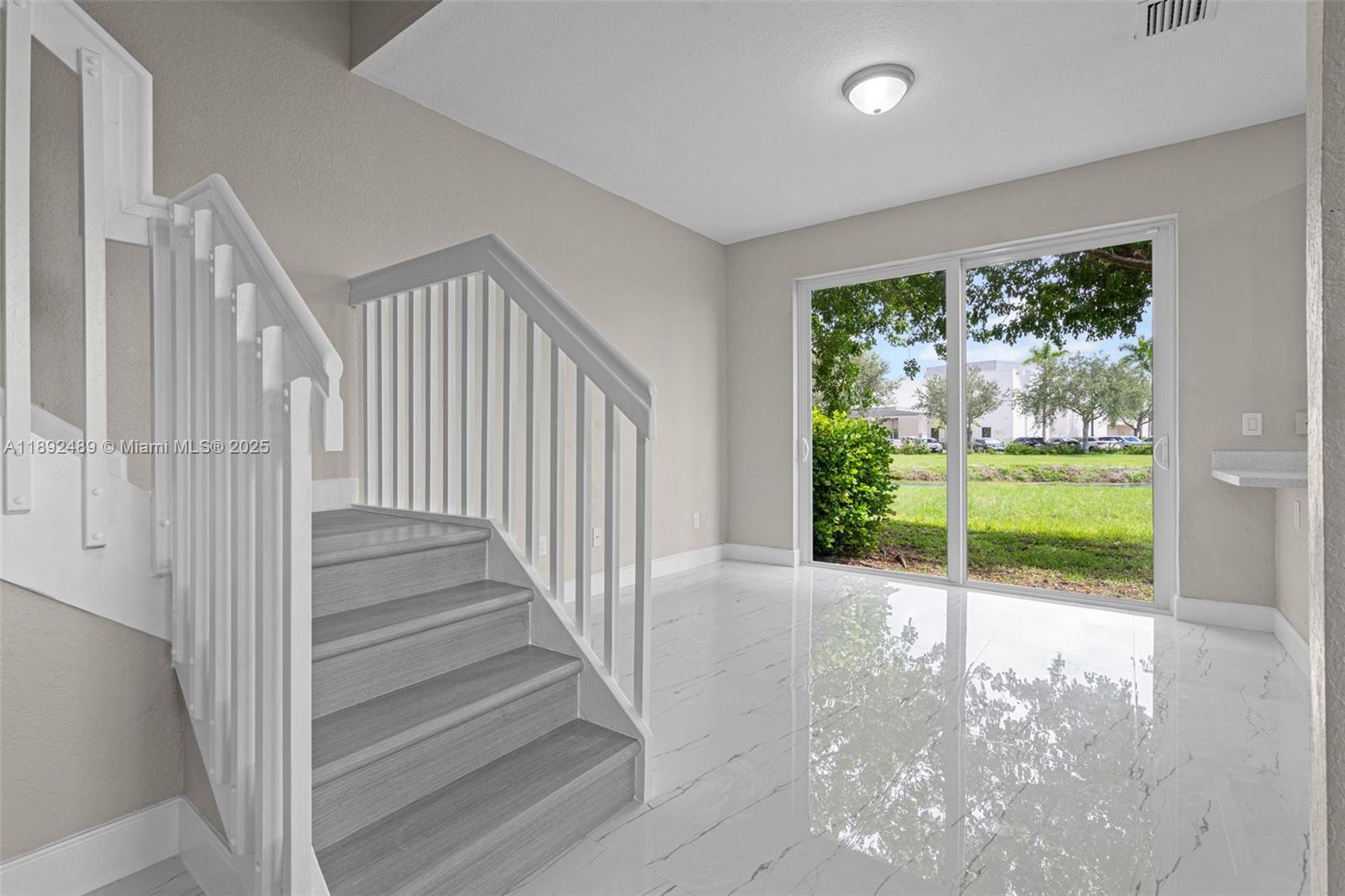 PORTOFINO VILLAS WEST - Residential Lease