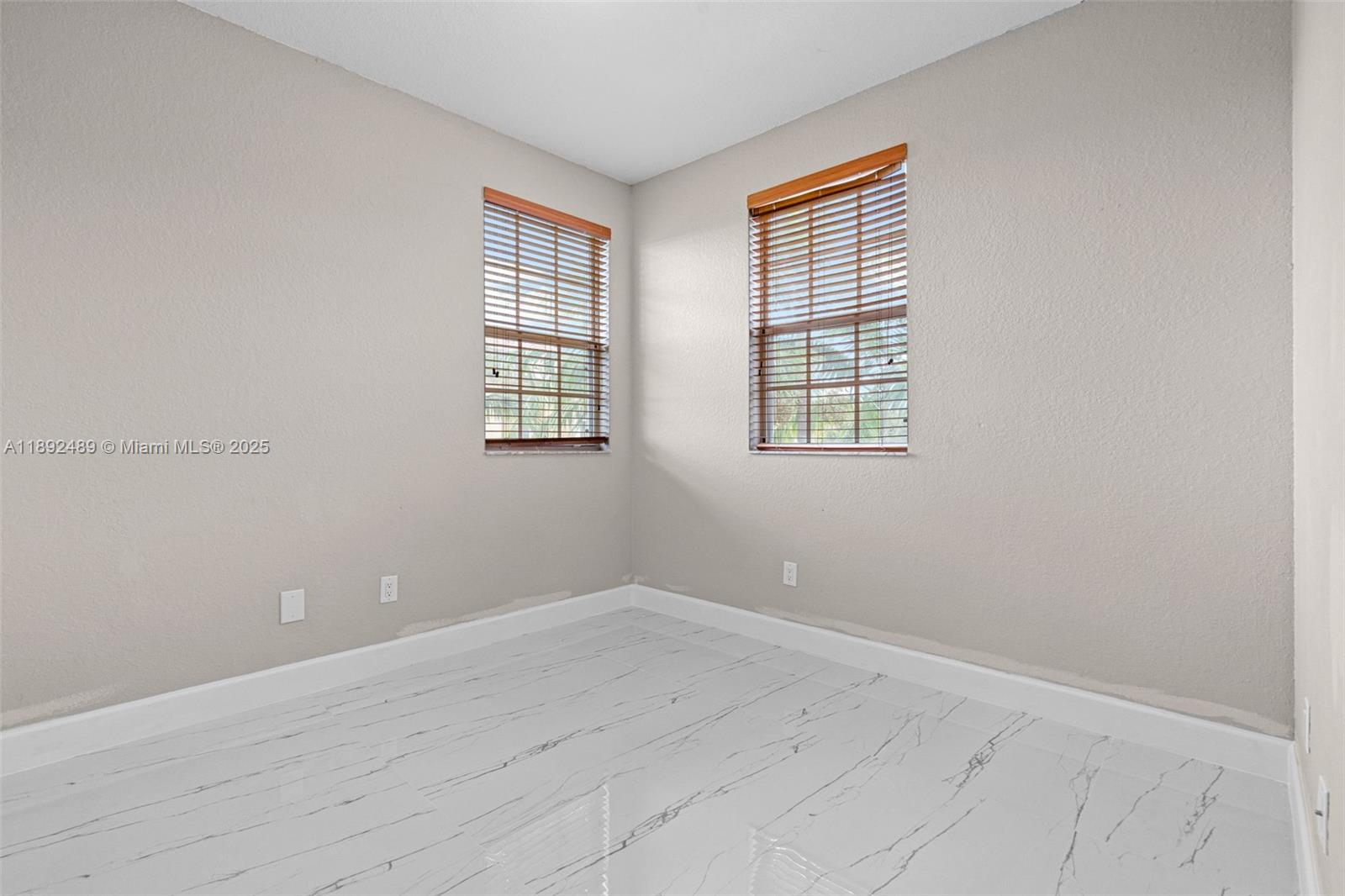 PORTOFINO VILLAS WEST - Residential Lease