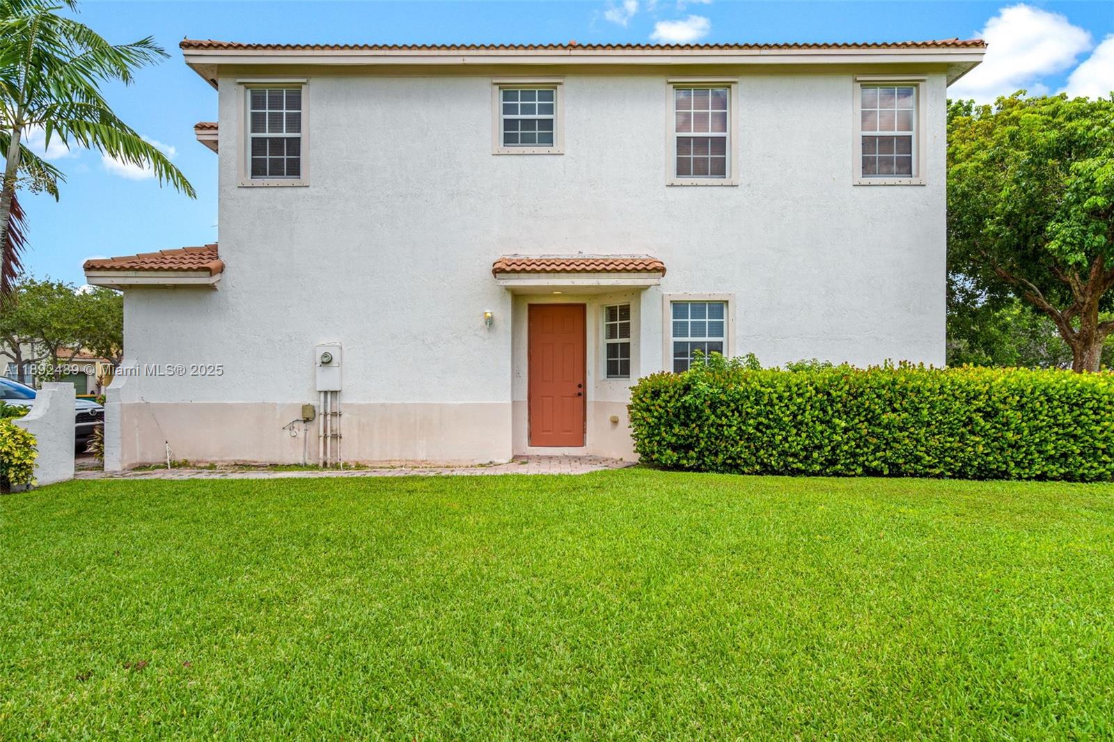PORTOFINO VILLAS WEST - Residential Lease