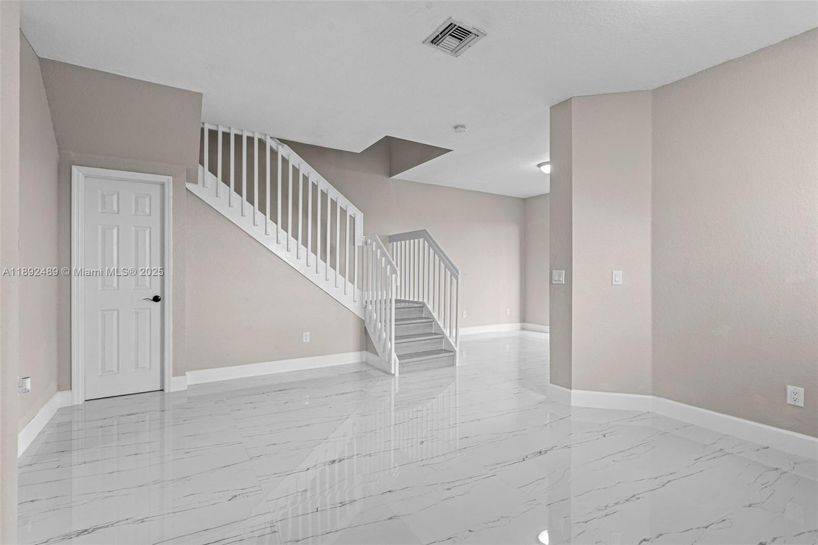 PORTOFINO VILLAS WEST - Residential Lease