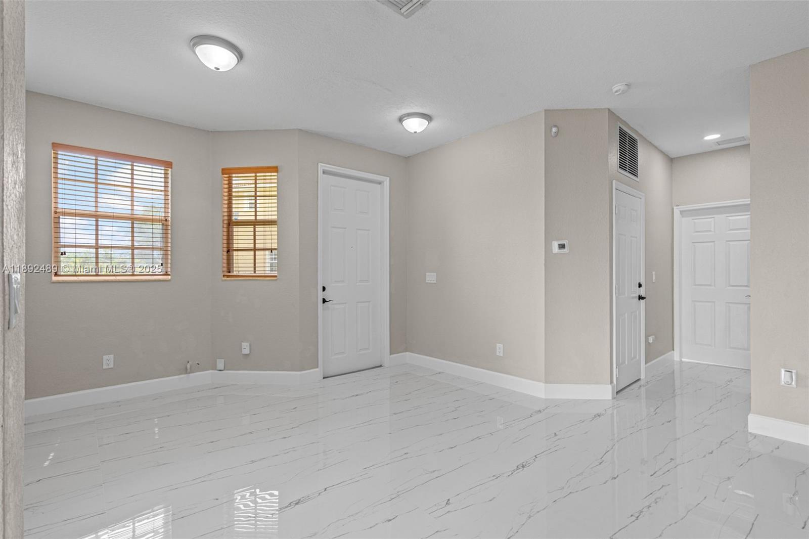 PORTOFINO VILLAS WEST - Residential Lease
