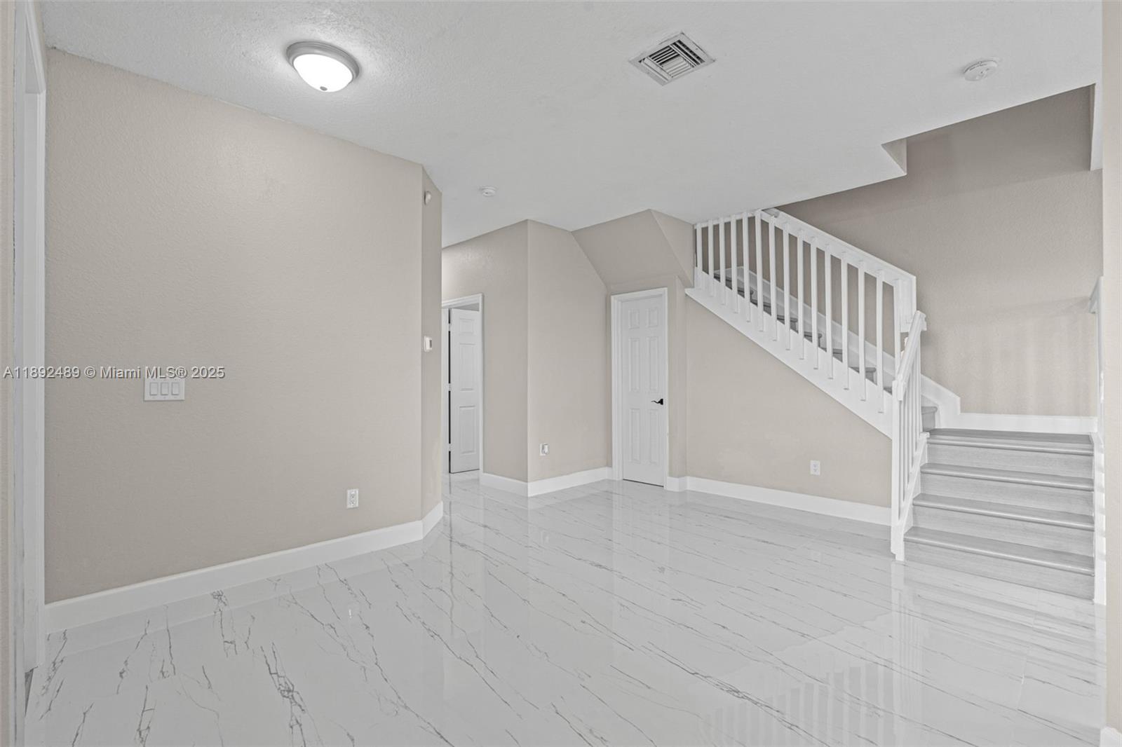 PORTOFINO VILLAS WEST - Residential Lease