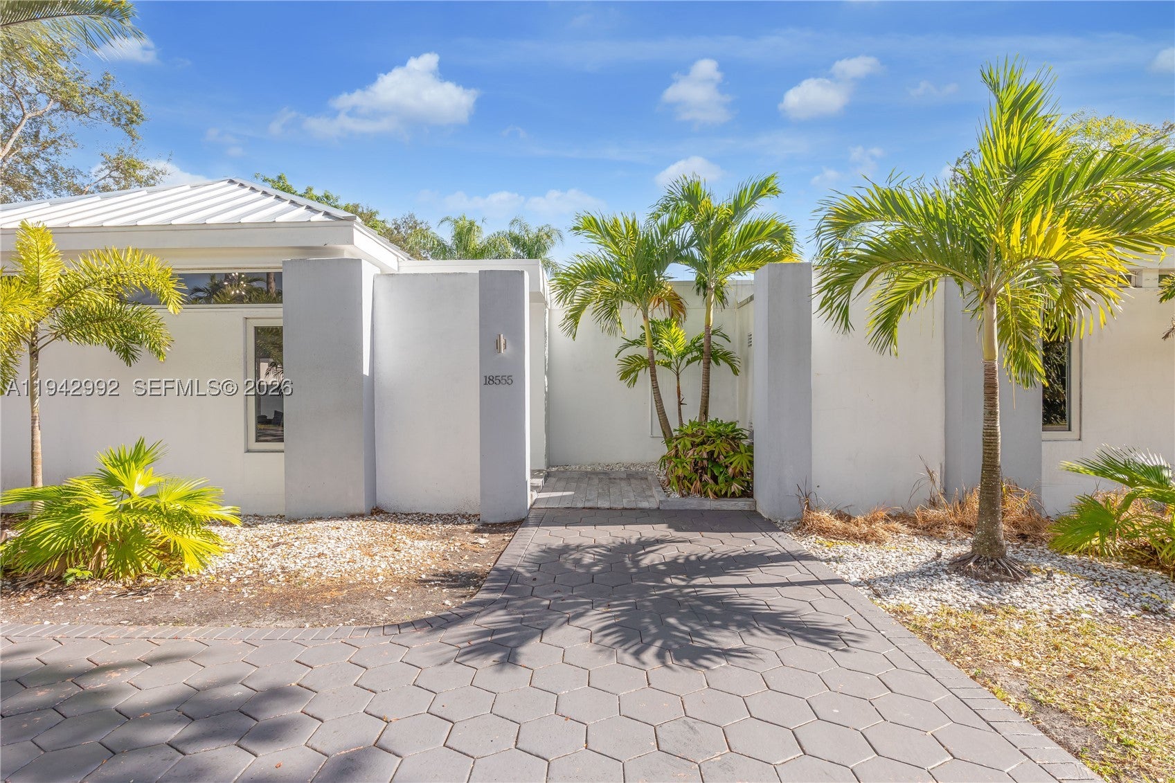 18555 SW 83rd Pl