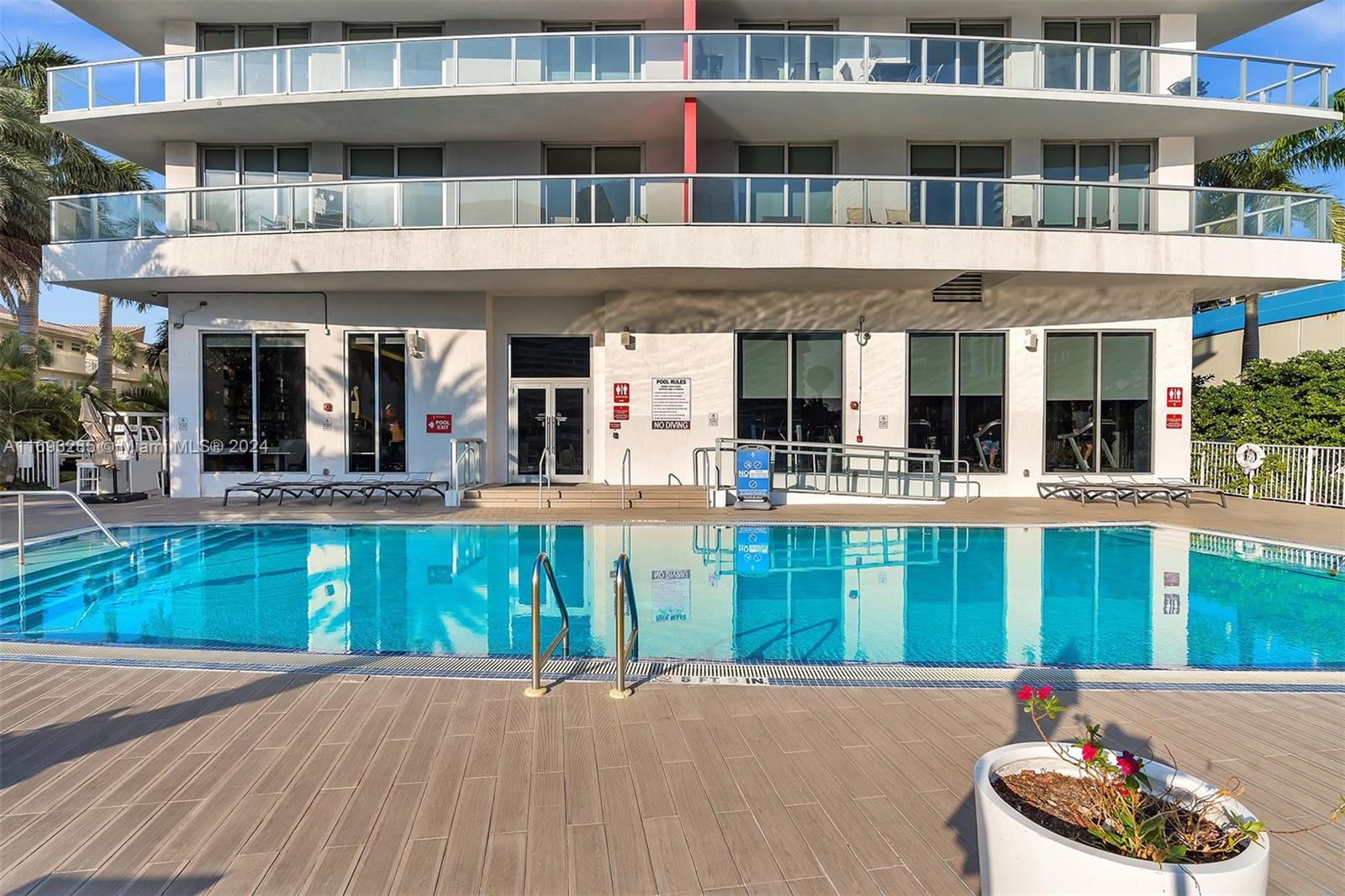BEACHWALK CONDOMINIUM - Residential