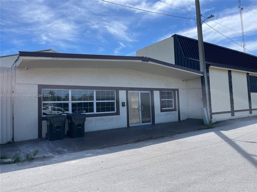 This Ad will return Oct 20, 2025.  5000+ SF Commercial Building with visibility on US Hwy 27 (traffic counts 27,000).  Zoned CL-C commercial corridor. 3708 SF downstairs, 1400 SF upstairs. Vast open space ideal for retail or offices. There is also a counter area, restrooms and office downstairs. Ceramic tiled unit with freshly painted interior. Upstairs is open floor plan flexible to build out as well. The building is adjacent to the Royal's plaza on the Sugarland Hwy with furniture stores, retail and eateries, and in between the Big Lots Plaza and the Downtown Shops of Bond Street.