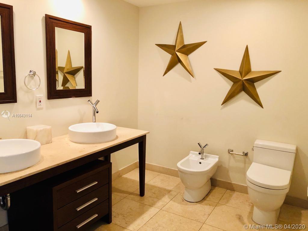 ICON BRICKELL - Residential Lease