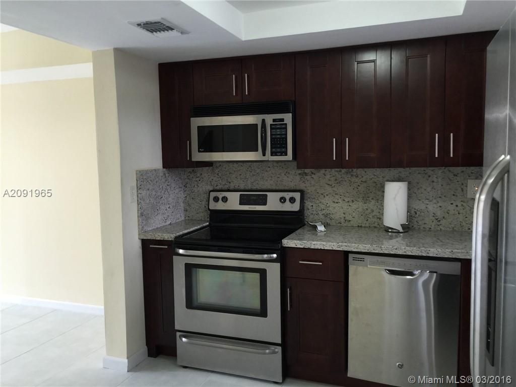 Beautiful Completely Remodeled TOWN HOUSE in Excellent Area next to FIU University. 
Easy Rental for Student $1500-$1600. 2 Story with private parking 2 Vehicles. New Ceramic Tile Floors in both 1st & 2nd Story !!! New Italian Wood Kitchen with Granite Counter tops. New Remodeled Bathrooms. 
Staircase done in Real Wood !!!
Show and sell .CASH ONLY or conventional with 35% down payment