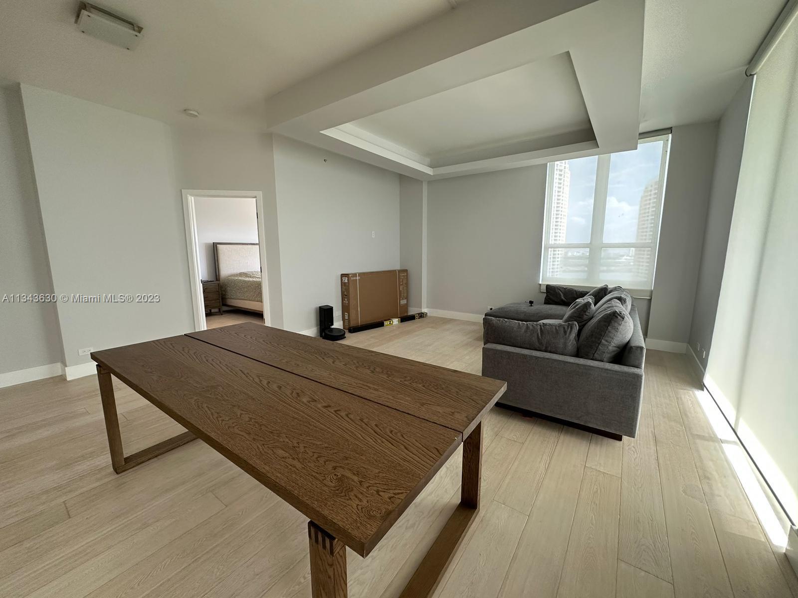 COURVOISIER COURTS CONDO - Residential