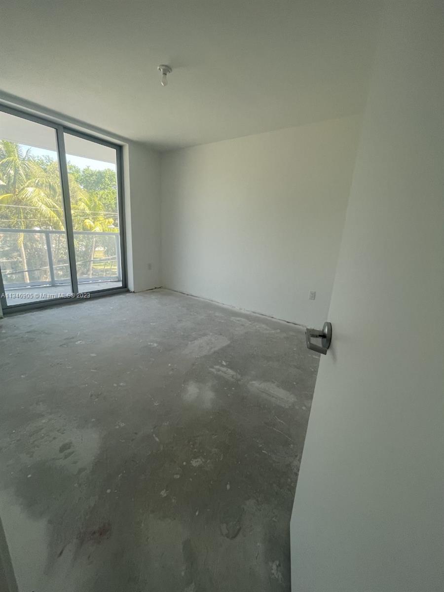 Photo 5 of 5 of 13800 Highland Dr 307 condo