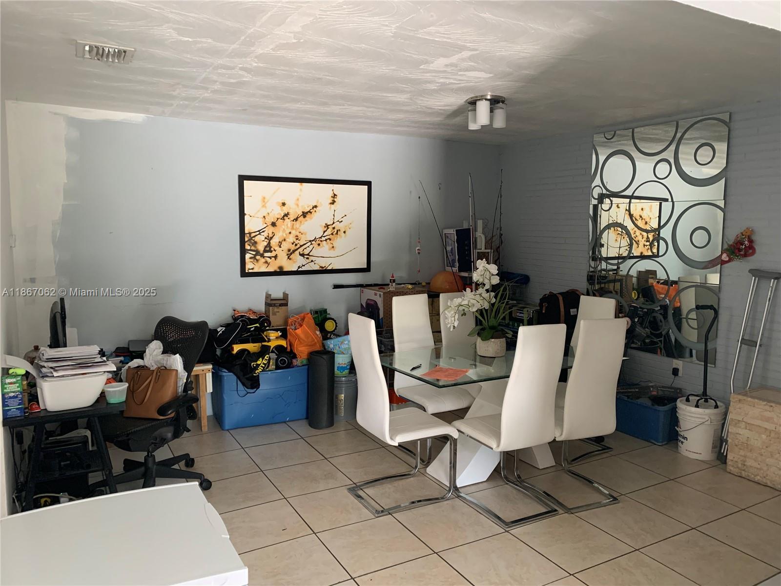 1147 NW 46th St