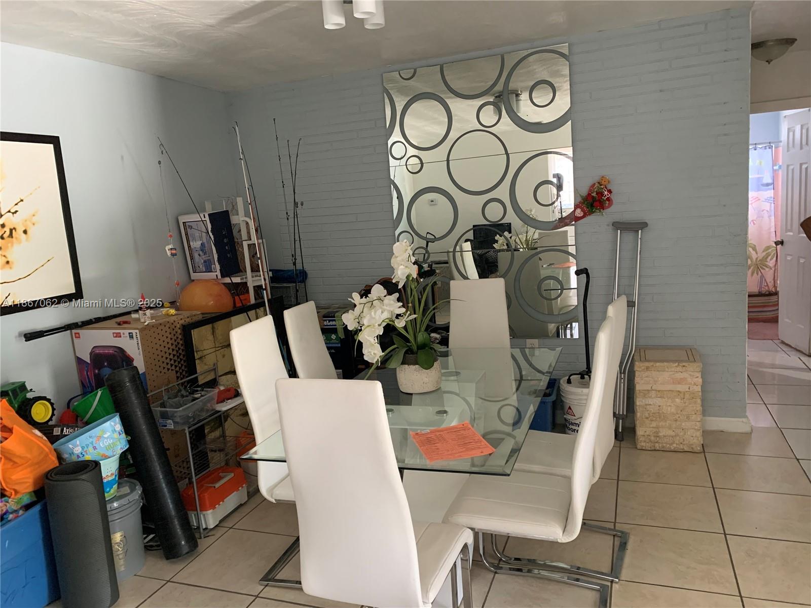 1147 NW 46th St