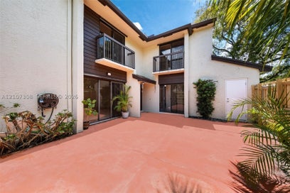 3199 Cocoplum Cir 3366 Coconut Creek FL 33063