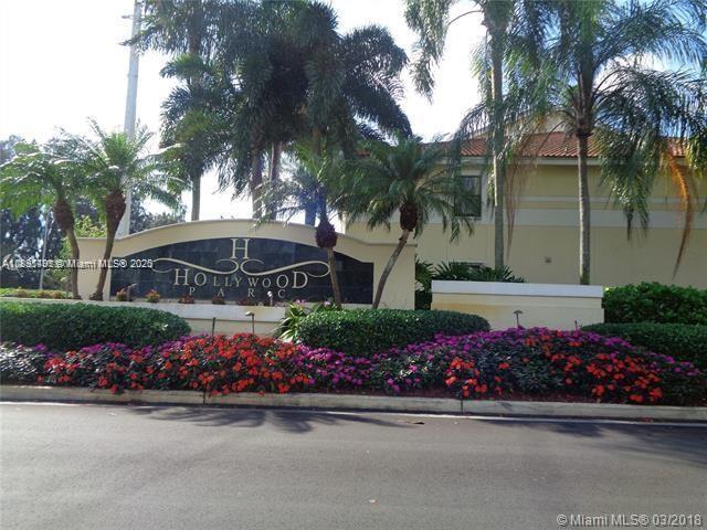 HOLLYWOOD PARC CONDOMINIU - Residential Lease